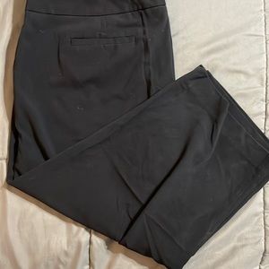 GUC Black Briggs Capris
